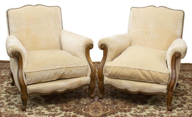  2 FRENCH LOUIS XV STYLE UPHOLSTERED 35d065