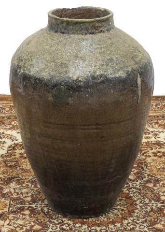 LARGE CHINESE EARTHENWARE RICE