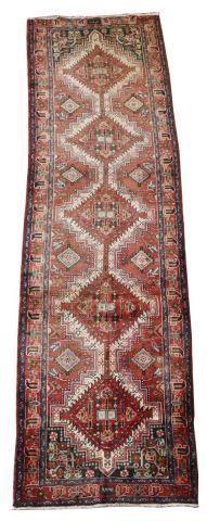 HAND TIED PERSIAN SERAPI RUNNER  35d1e6