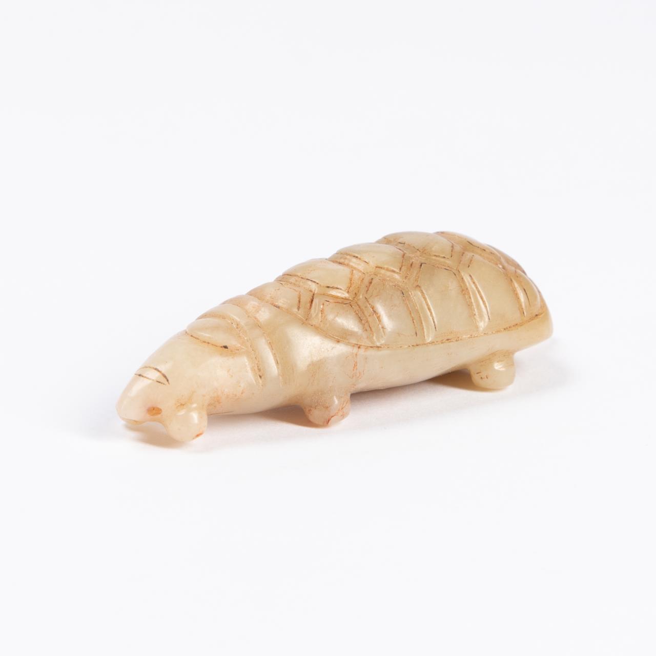 CHINESE CARVED JADE TURTLE FORM 35d282