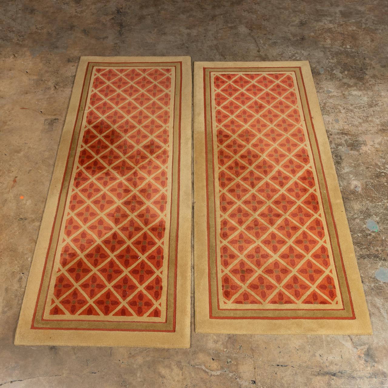 2PCS LACEY CHAMPION CARPETS OR 35d490