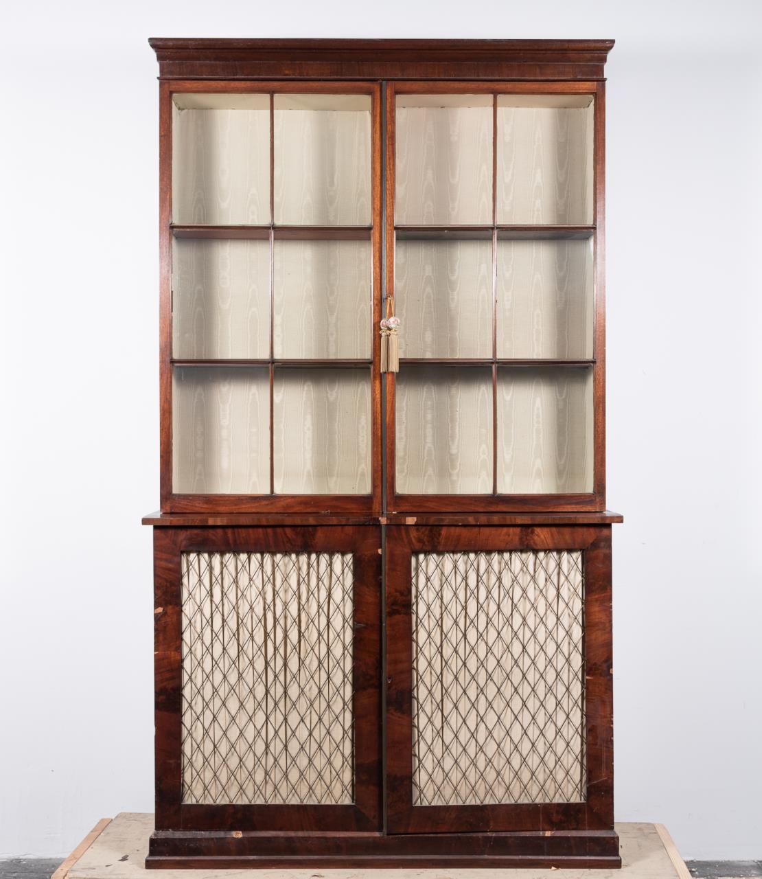 WILLIAM IV 2 DOOR MAHOGANY BOOKCASE 35d867