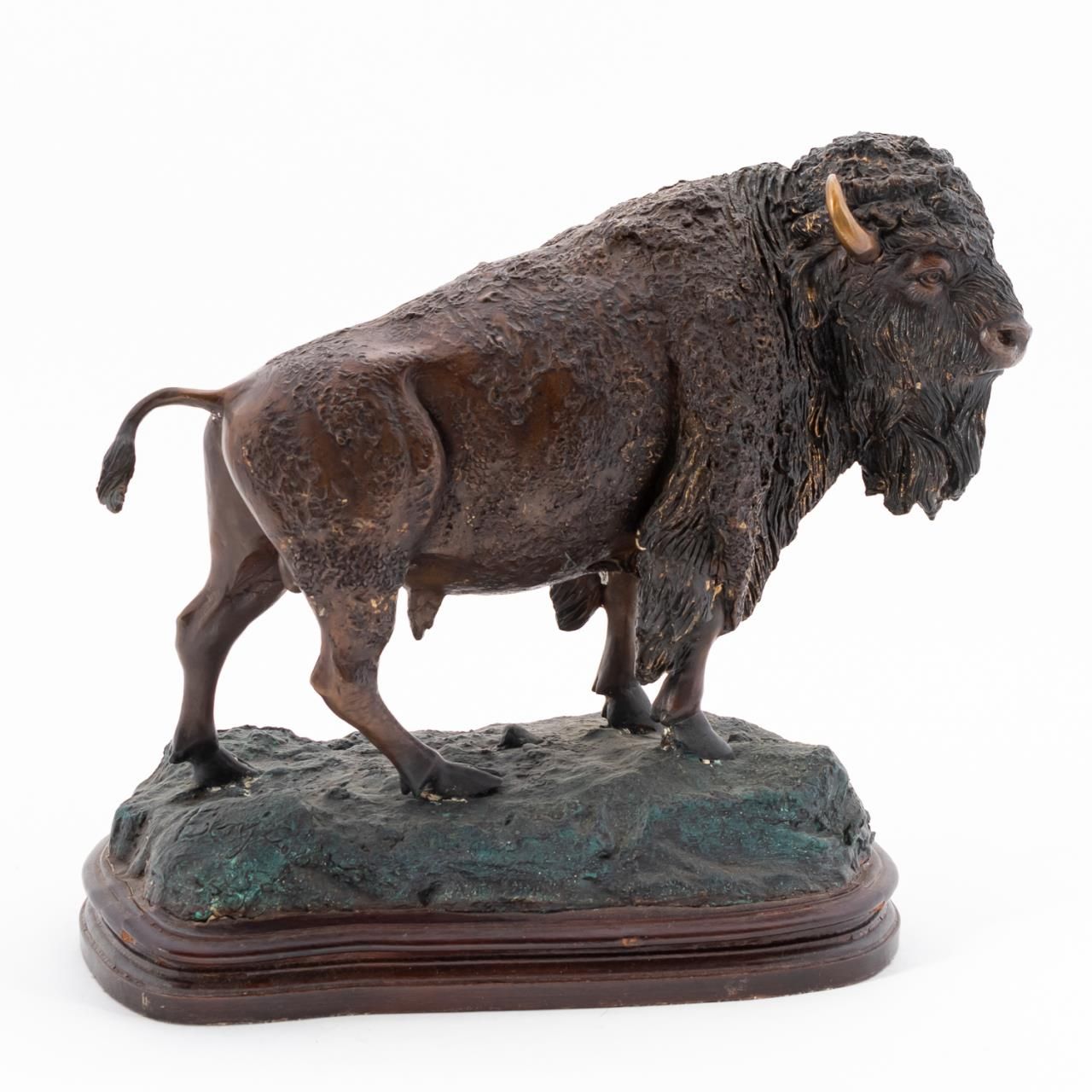 WESTERN BRONZE BISON SCULPTURE