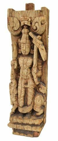 SOUTHERN INDIA HINDU CARVED TEAK 35b615