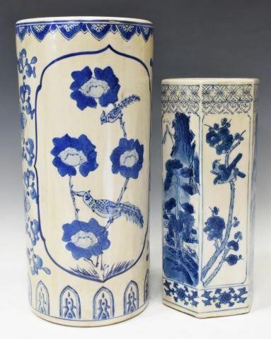  2 CHINESE BLUE AND WHITE PORCELAIN 35b641