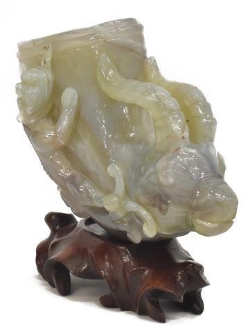 CHINESE CARVED AGATE RAM'S HEAD