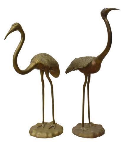  2 VINTAGE BRASS STANDING CRANES lot 35bc10