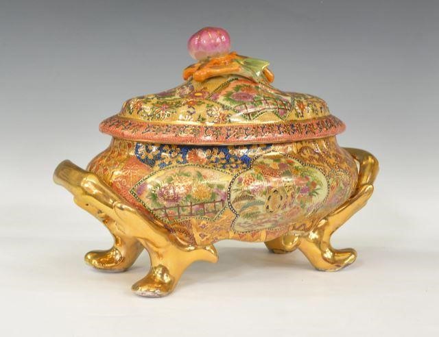 SATSUMA STYLE GILT PORCELAIN LIDDED 35bf8c