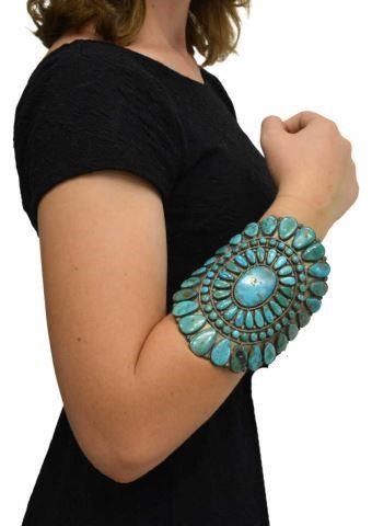 SPECTACULAR LARGE ZUNI TURQUOISE 35c003