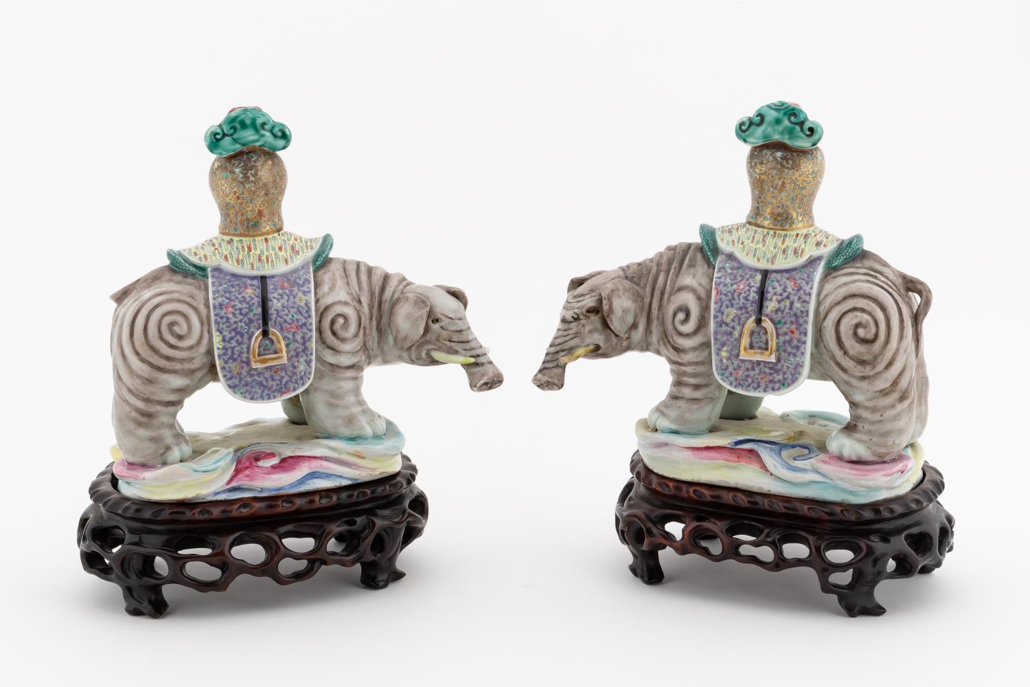 PAIR CHINESE ELEPHANT FORM JOSS 35c204