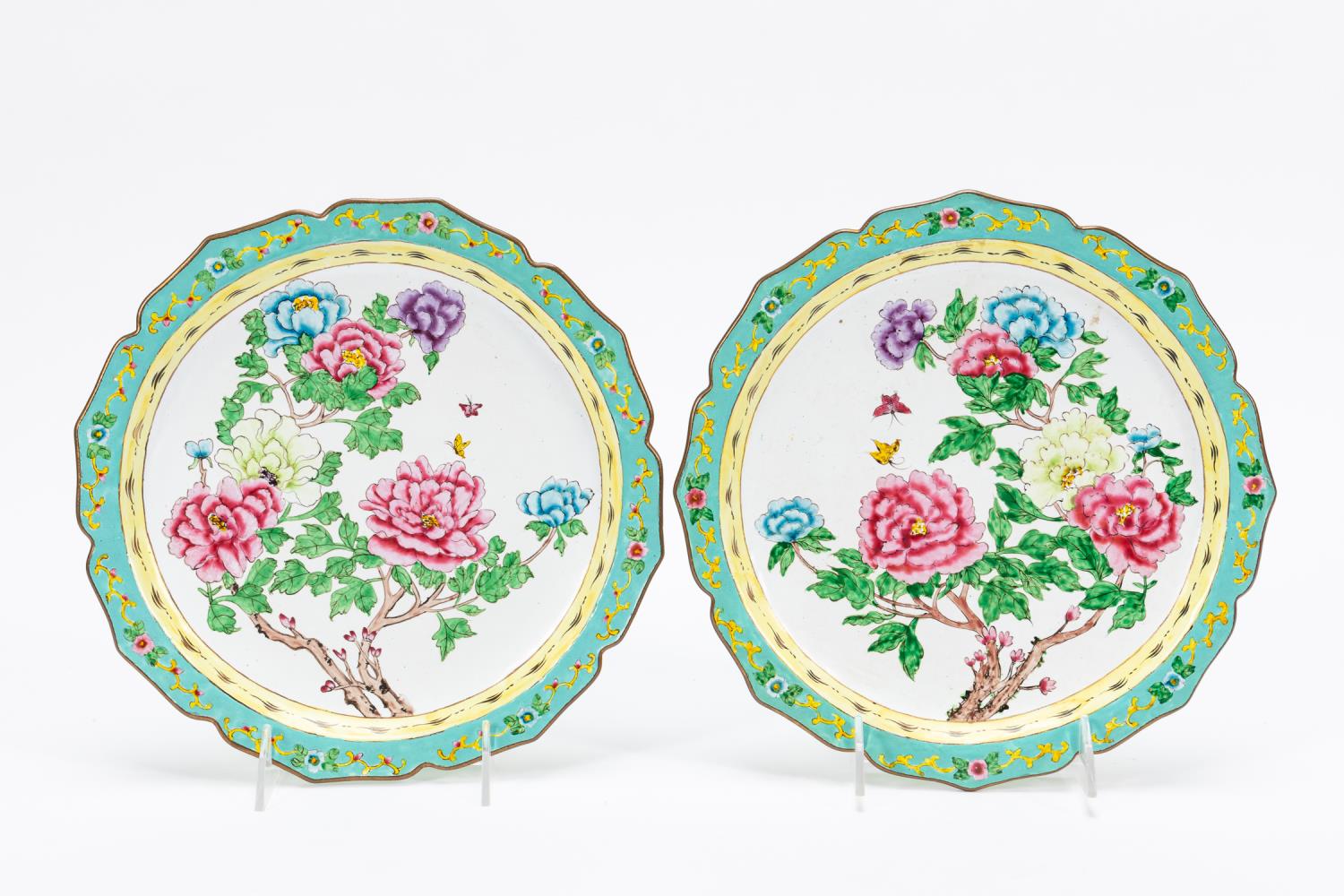 PAIR CHINESE CANTON ENAMEL FLORAL 35c376