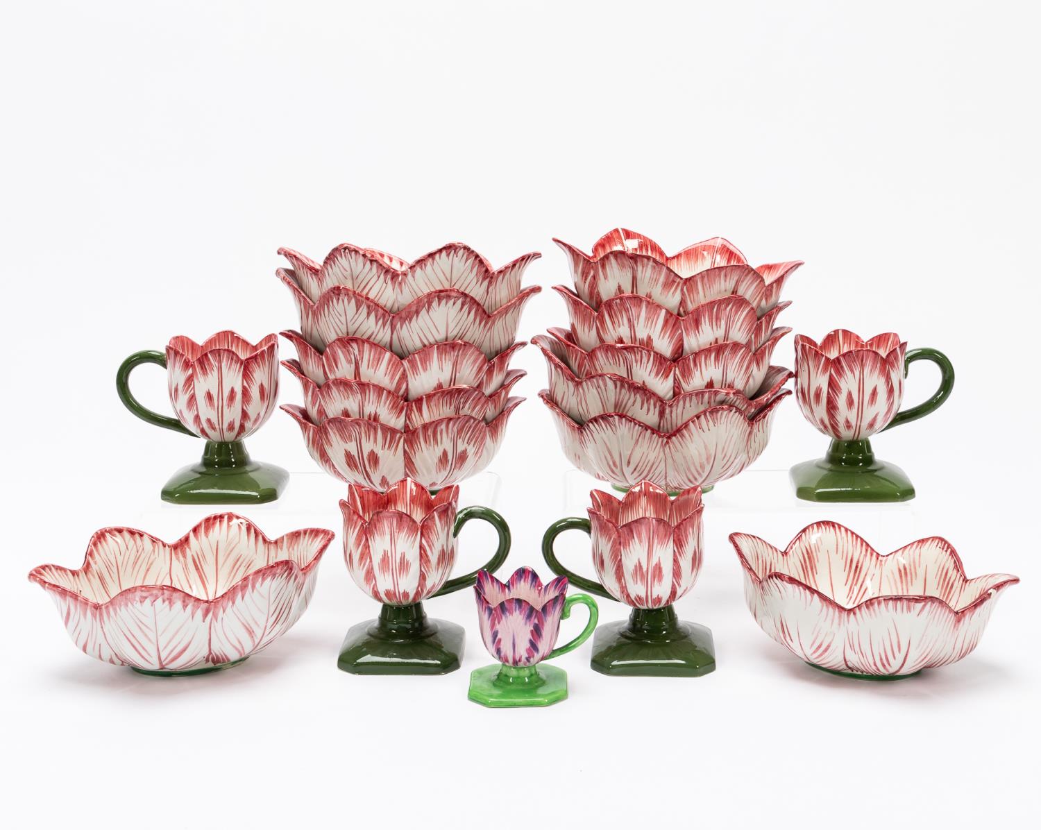 17 PCS, MOTTAHEDEH TULIP SHAPED CUPS