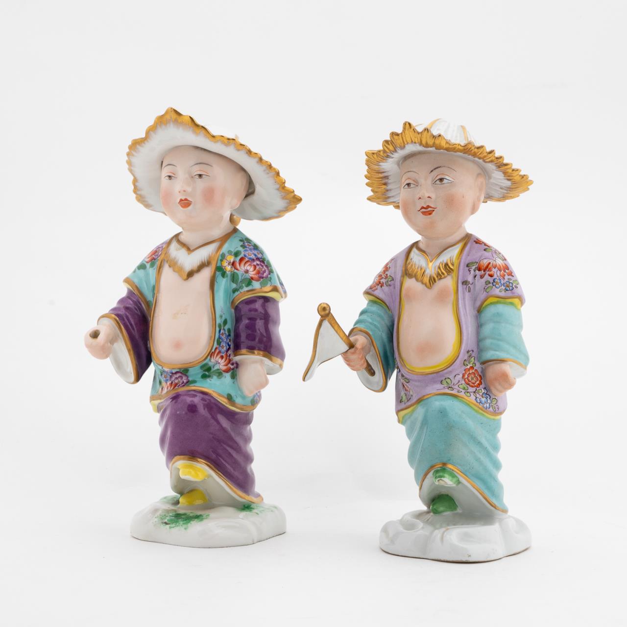 PAIR MEISSEN STYLE CHINOISERIE 35c528