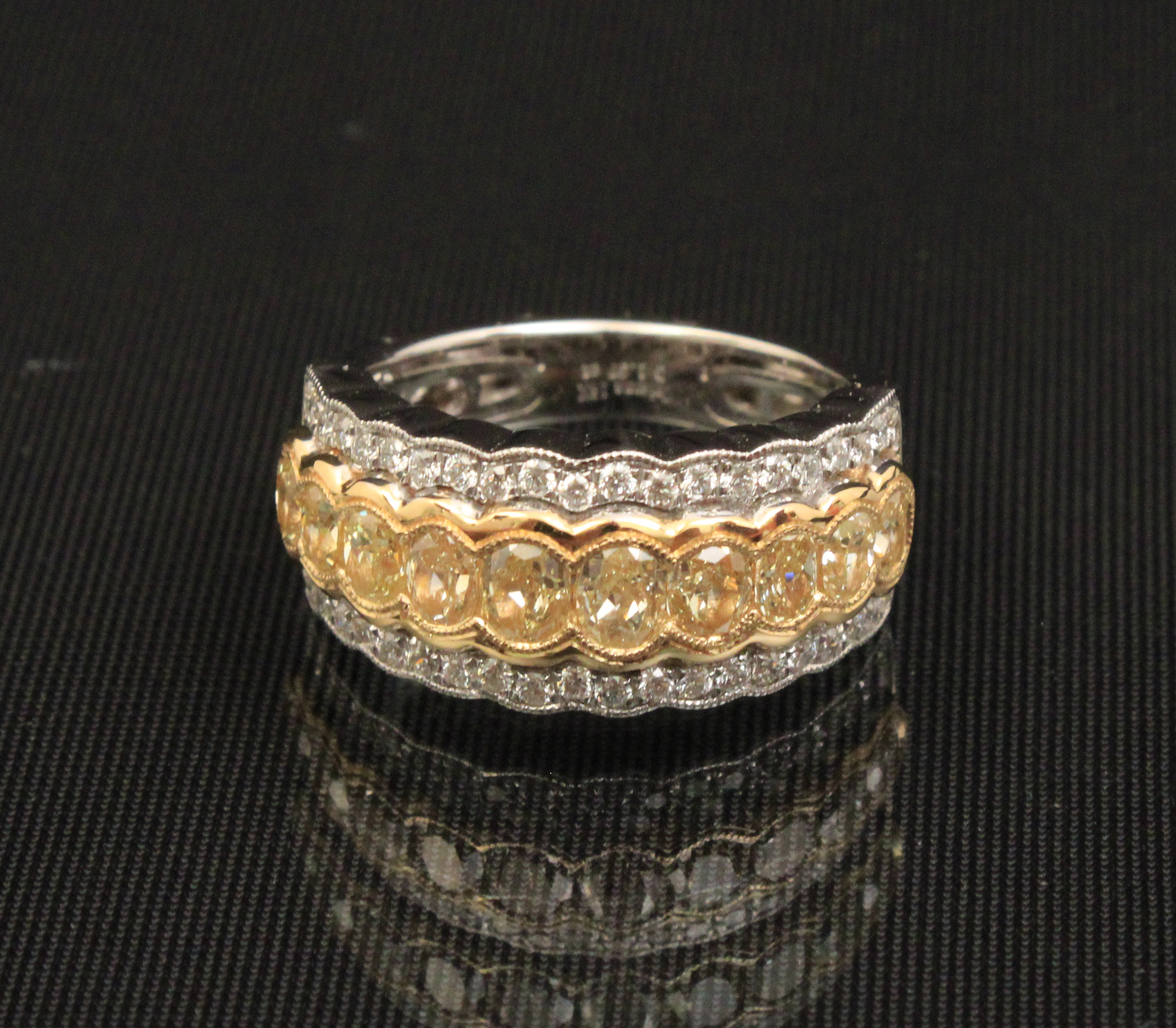 18K YELLOW AND WHITE GOLD DIAMOND 35ee1e