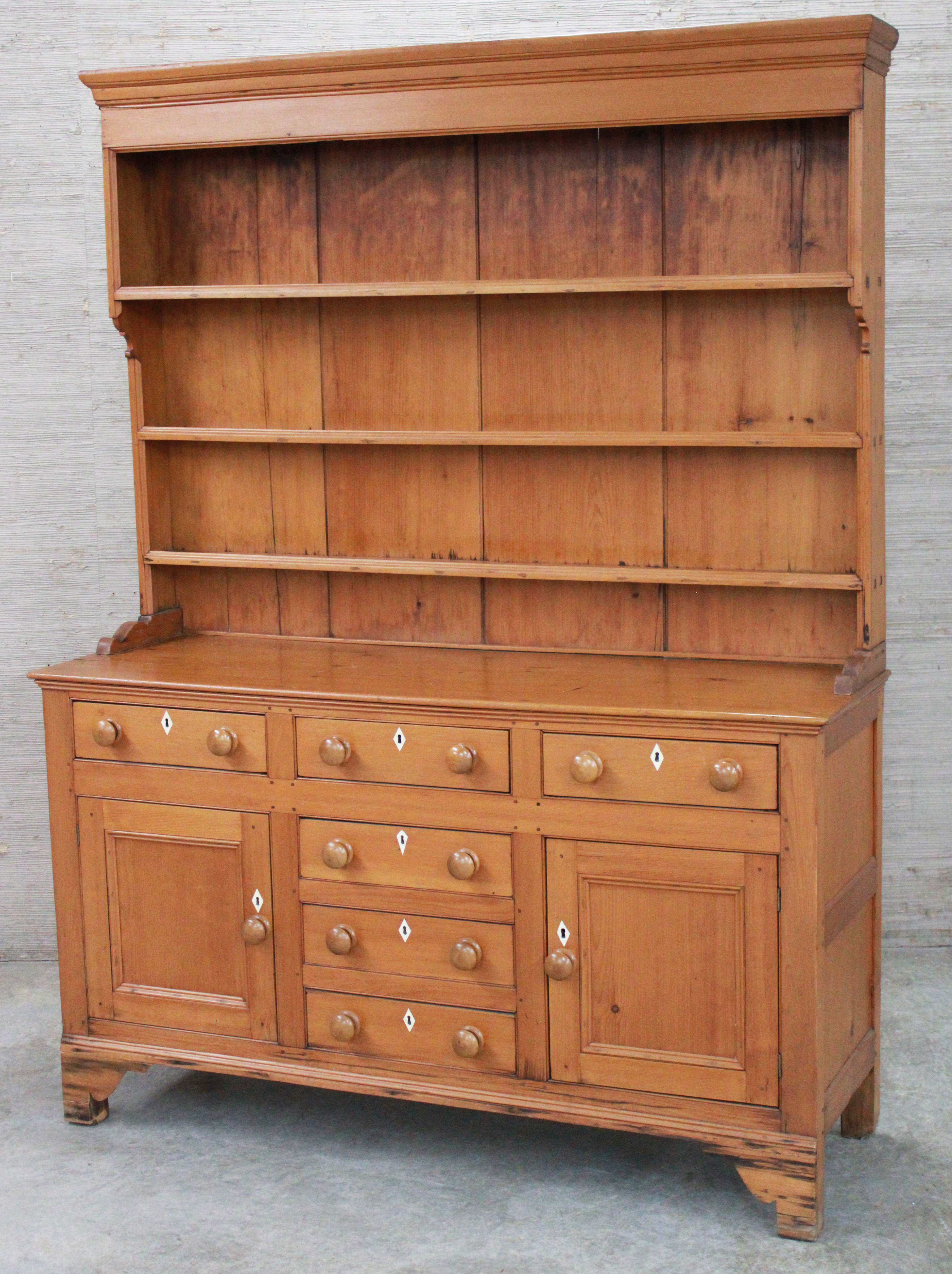 19TH C WELSH DRESSER WITH MORTICE 35ef49