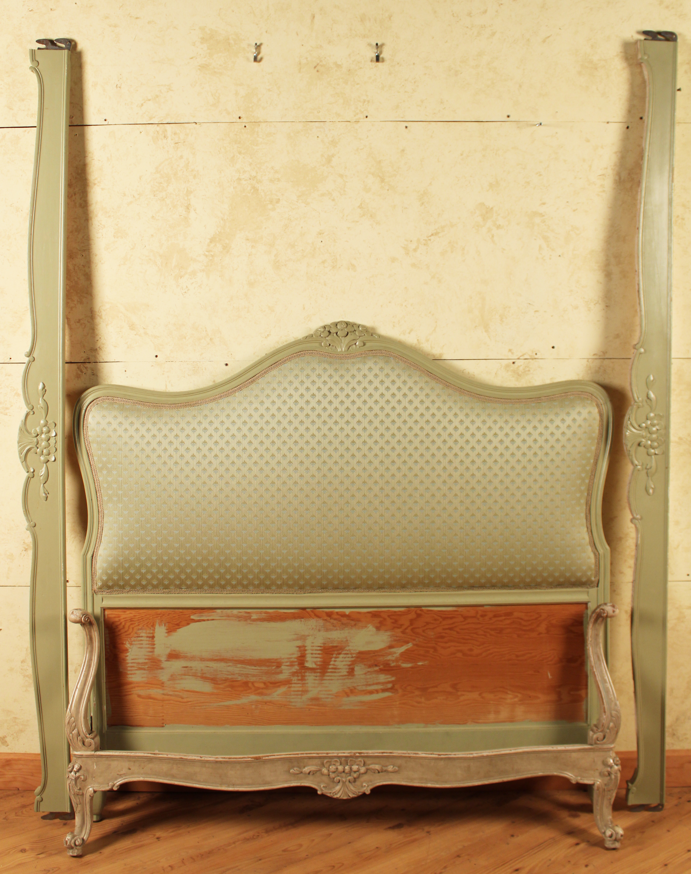 LOUIS XV STYLE UPHOLSTERED HEADBOARD 35f1a8