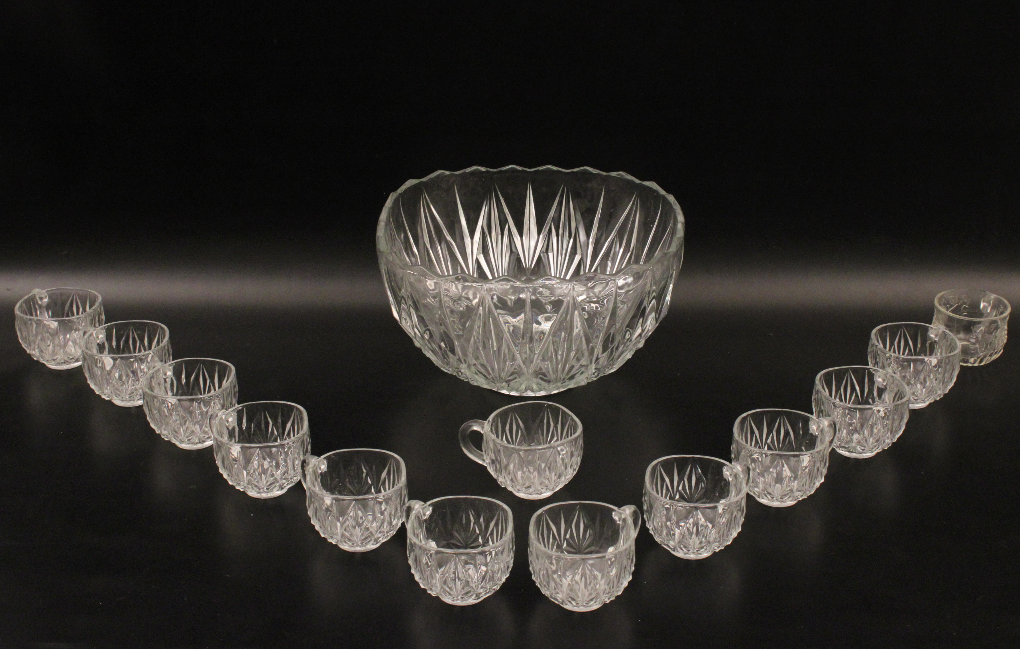 CUT GLASS PUNCH BOWLS WITH 12 CUPS 35f1d9
