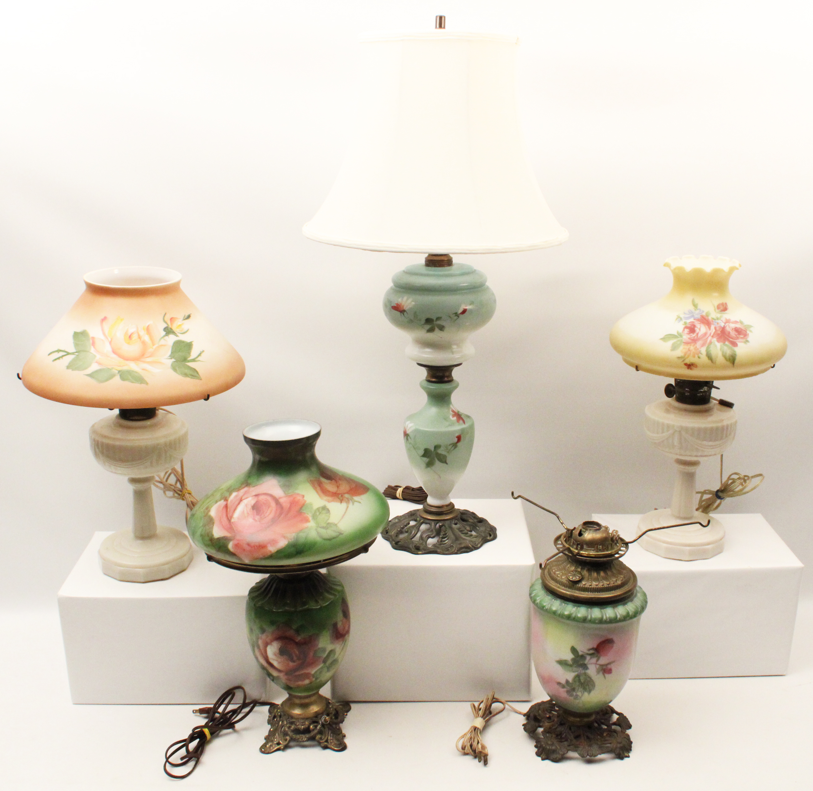 GROUP OF 5 HURRICANE AND OIL LAMPS