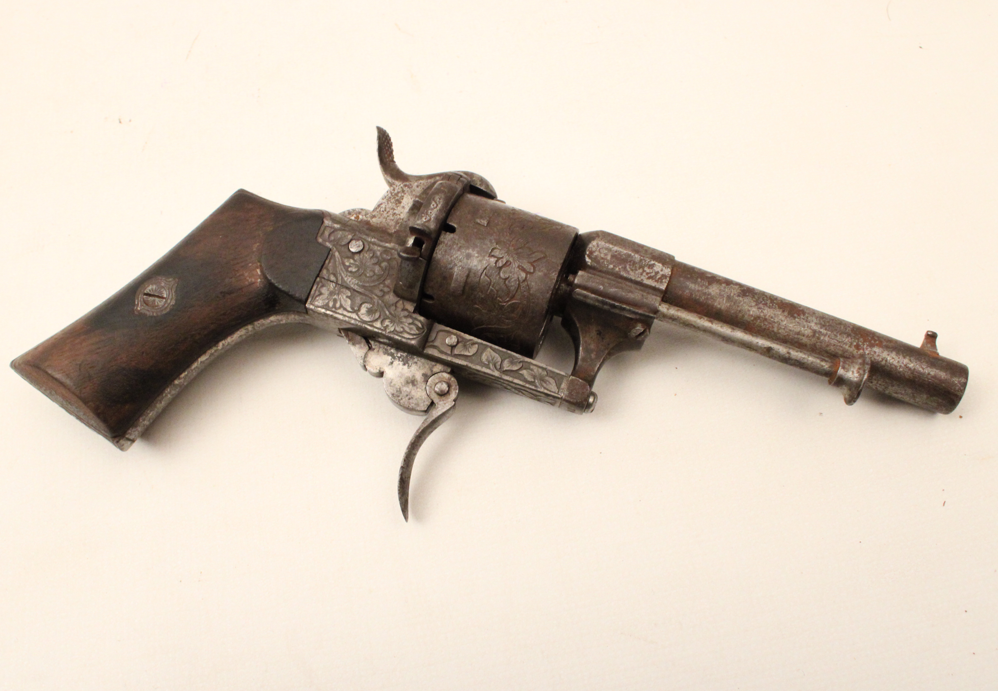 ANTIQUE FRENCH REVOLVER ANTIQUE