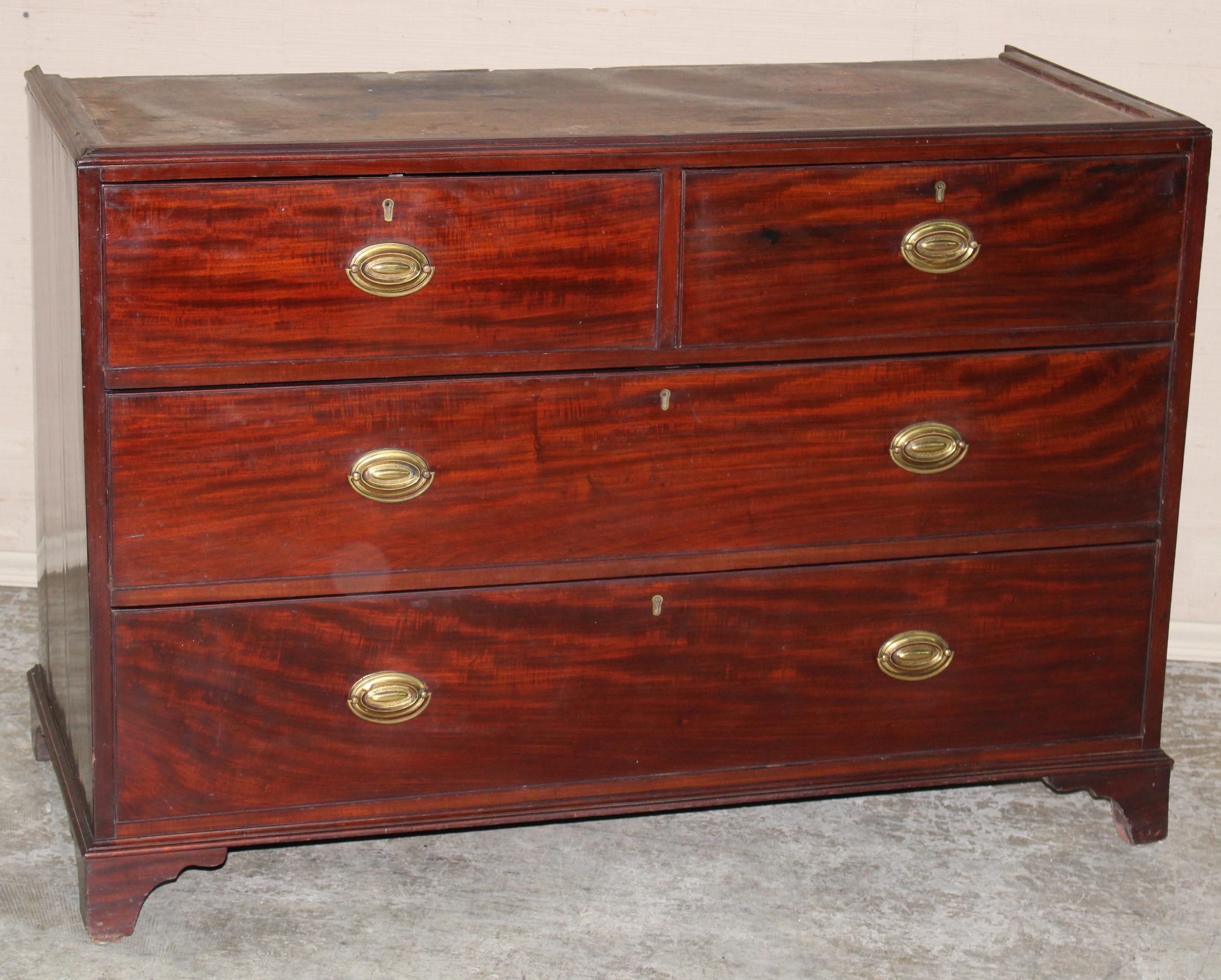 ENGLISH MAHOGANY CHEST OF DRAWERS 35f2a8