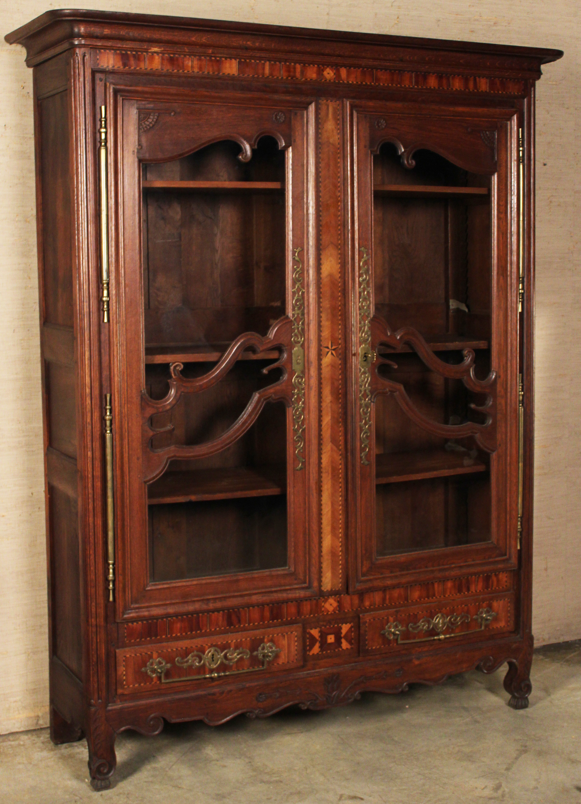 LOUIS XV STYLE OAK AND MIXED WOOD 35f2ea