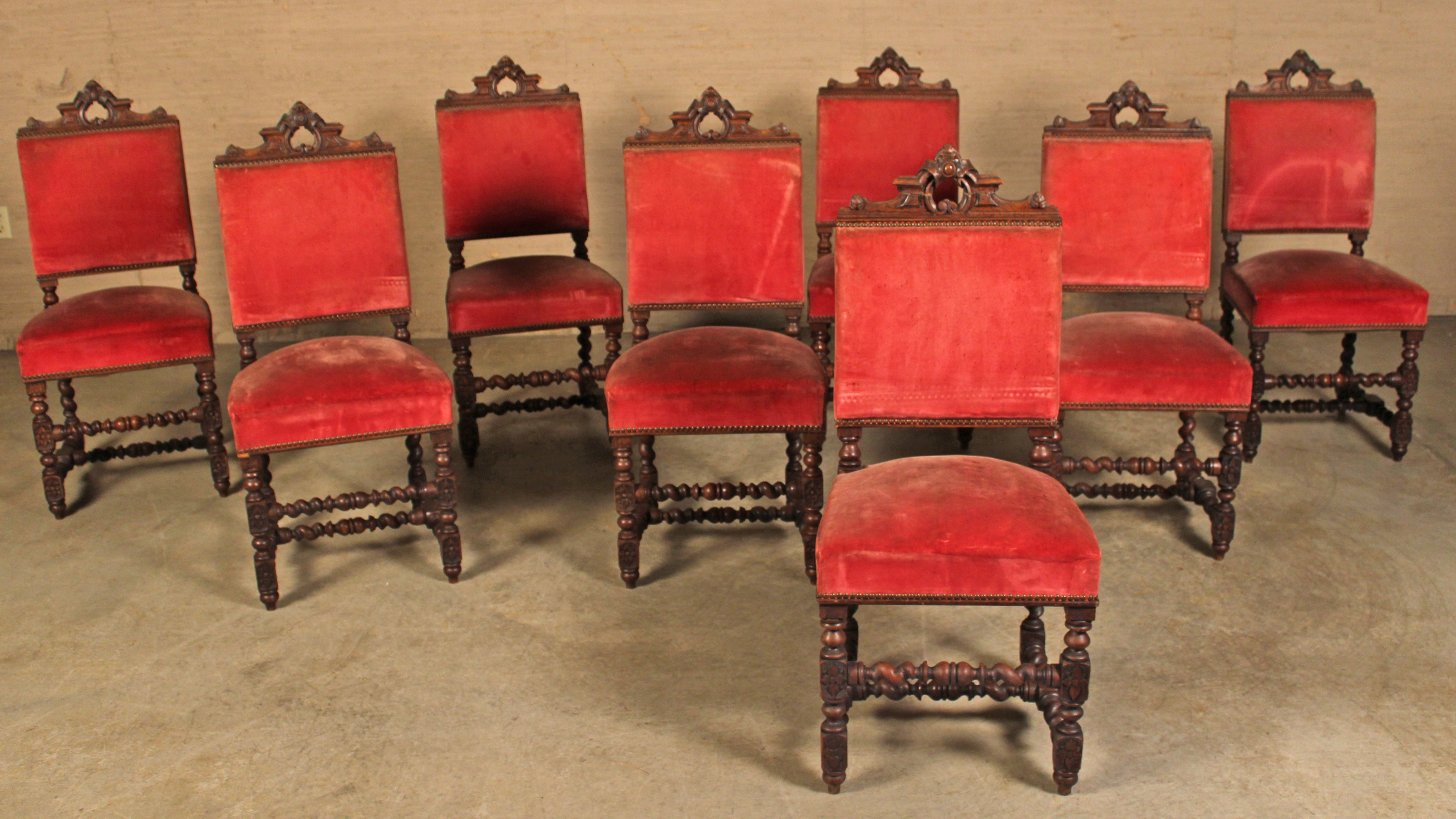 SET OF 8 EUROPEAN CARVED OAK UPHOLSTERED