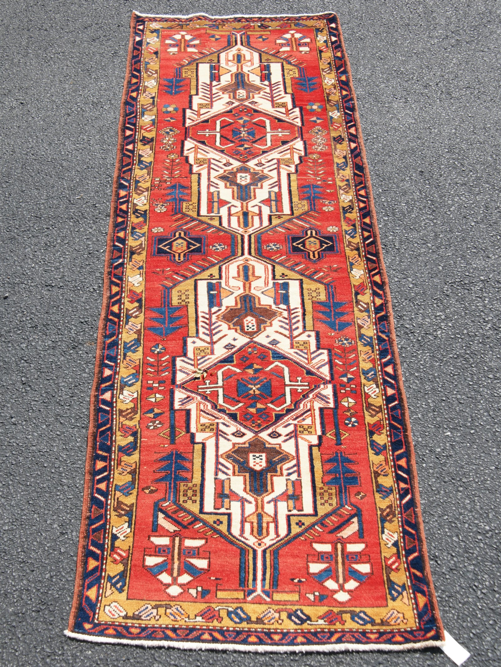 ORIENTAL RUG 3'7" X 10'7" ORIENTAL