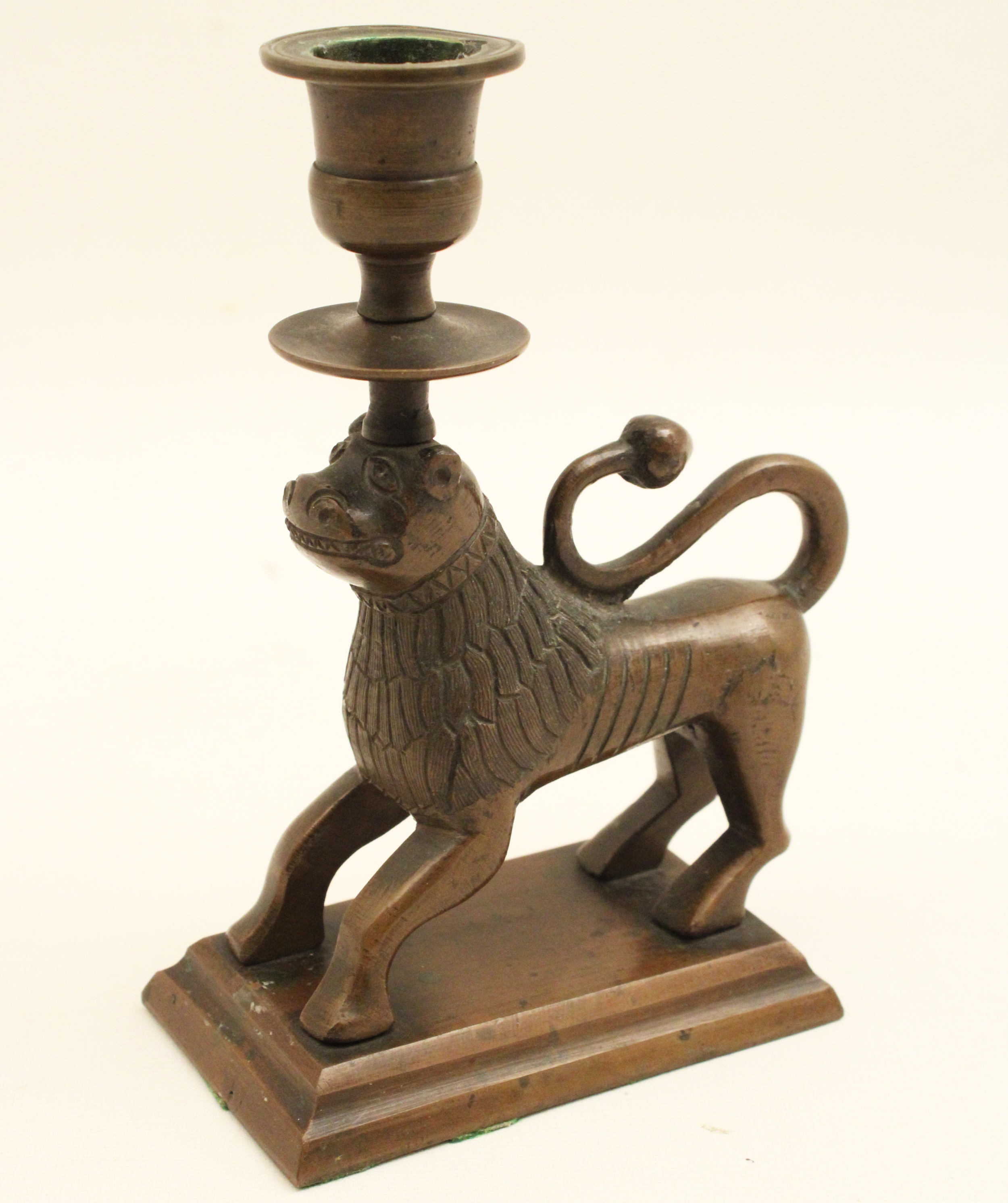 BRONZE LION FORMED CHAMBER CANDLESTICK 35f3a4