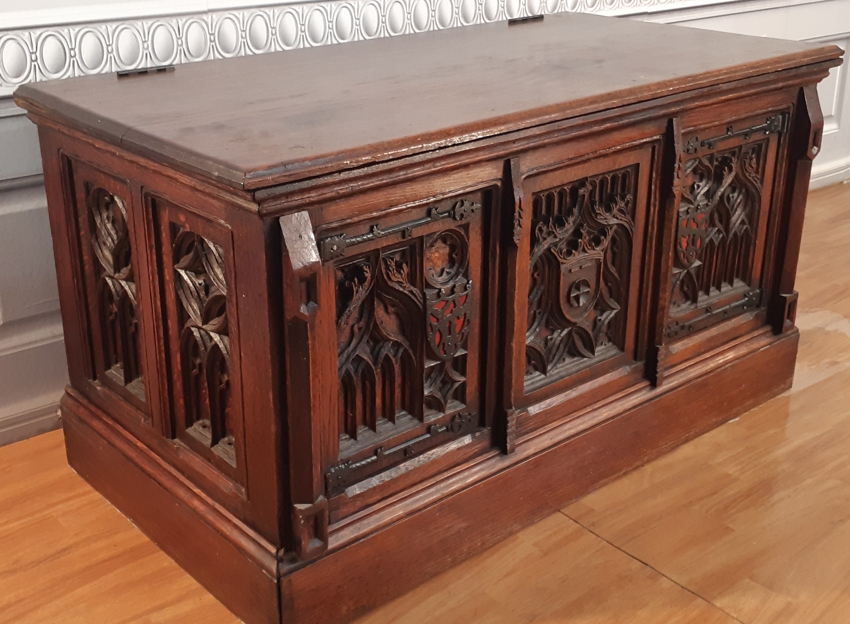 FRENCH GOTHIC CARVED OAK LIFT TOP 35f3da