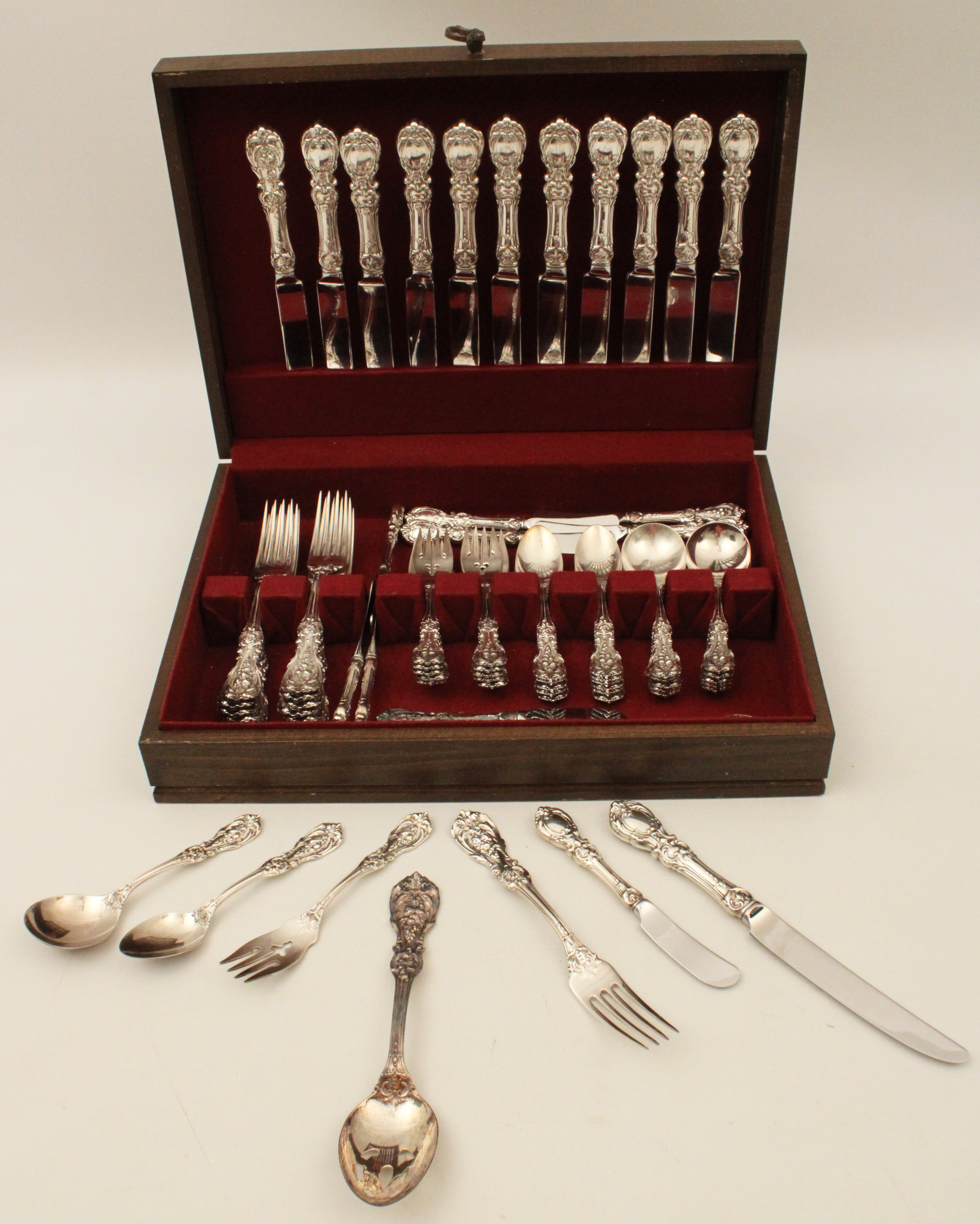 71 PC FRANCIS I FLATWARE BY REED 35f46d