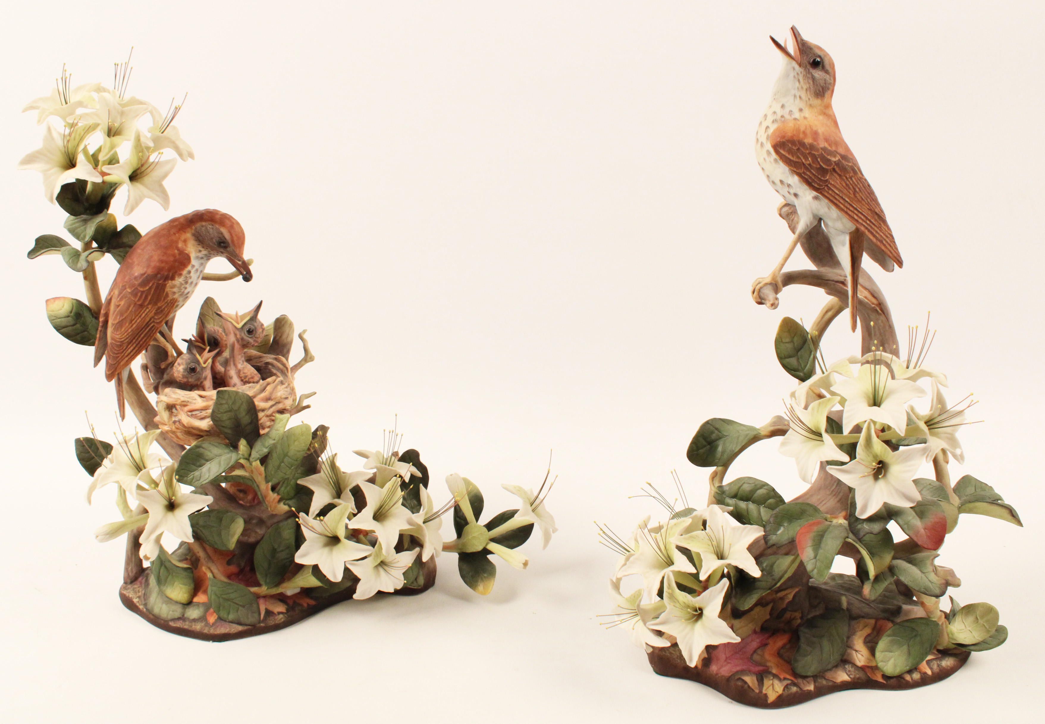 PR OF WOOD THRUSH PORCELAIN BIRD MODELS