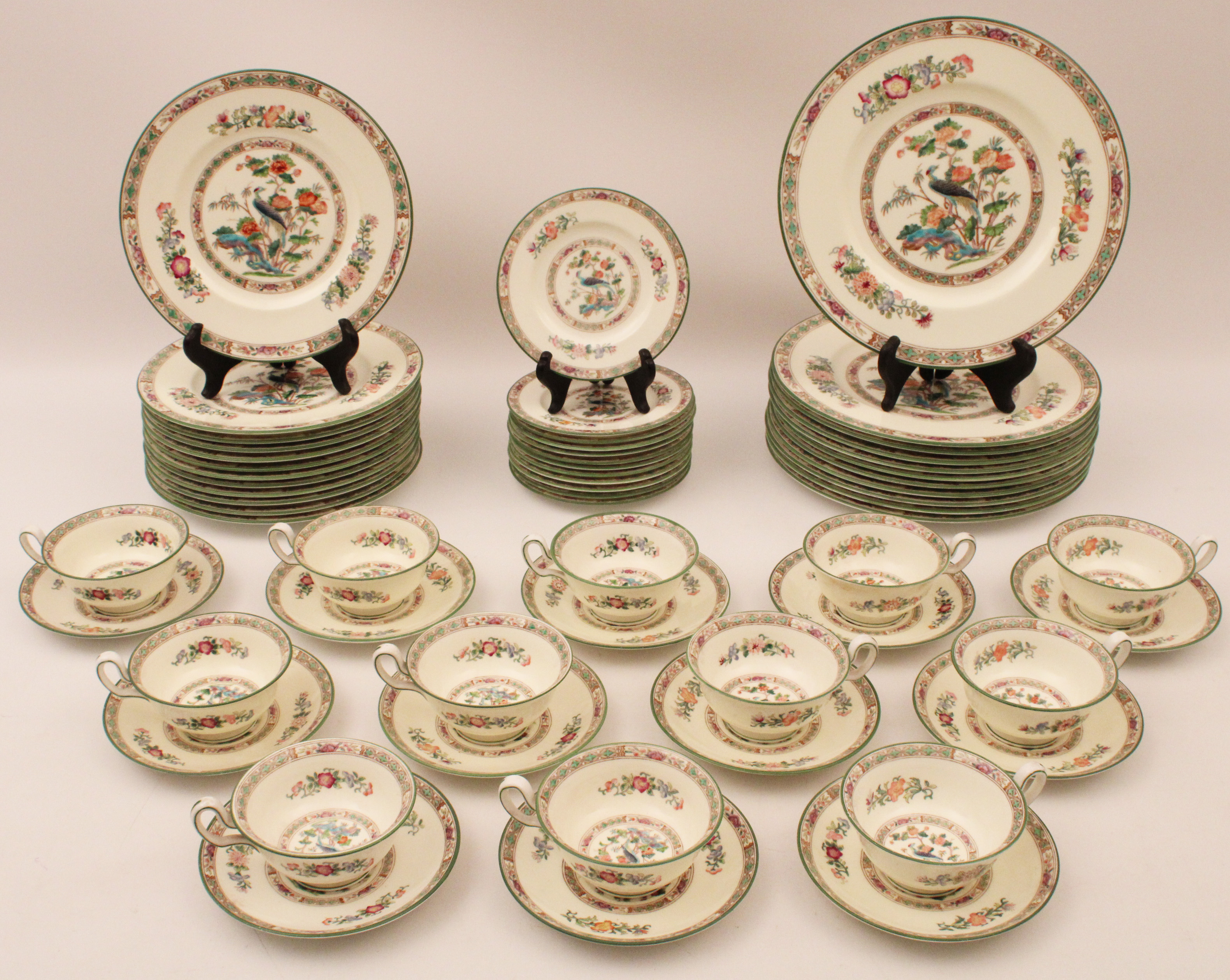 59 PIECE WEDGEWOOD PORCELAIN DINNER