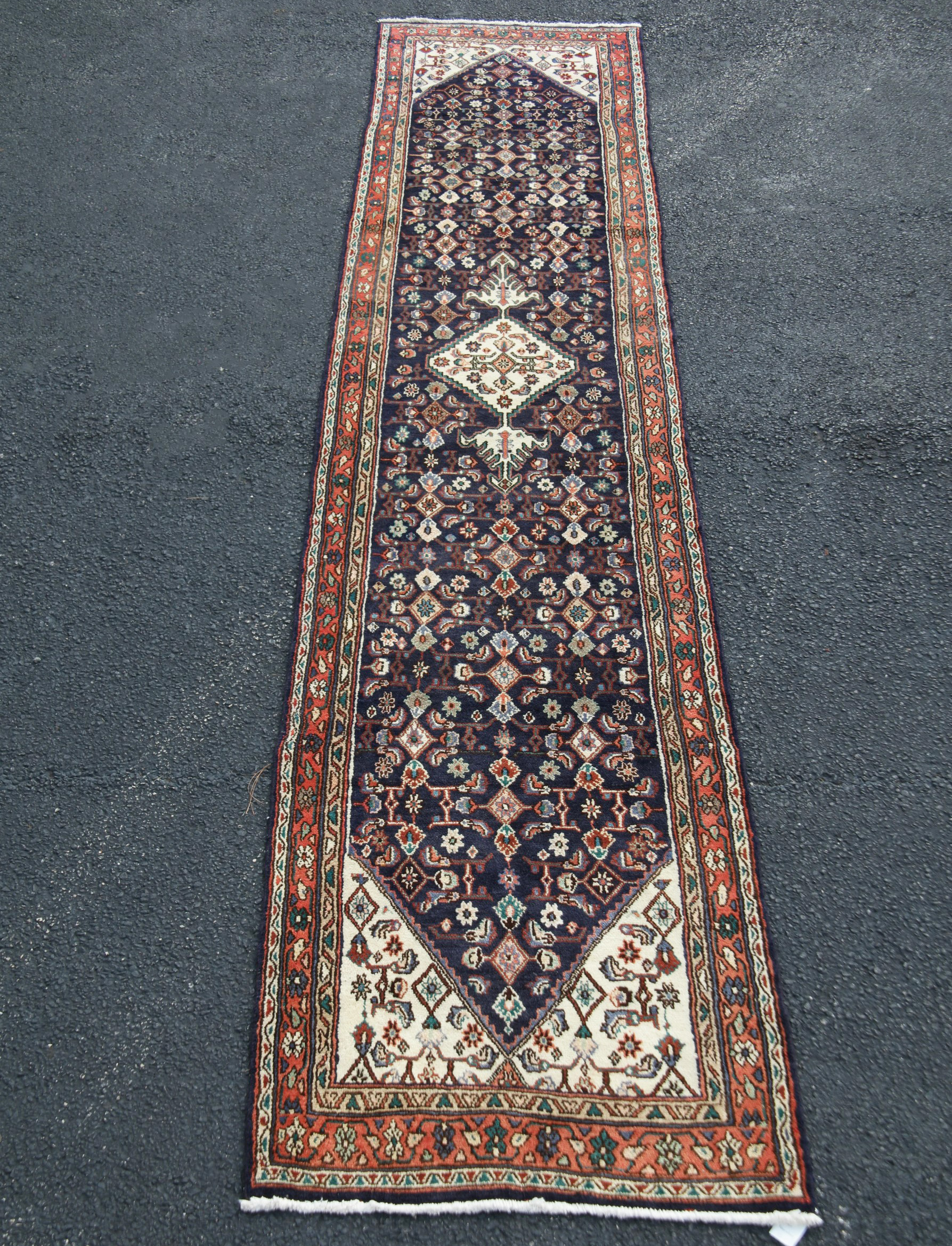 ORIENTAL RUG 3'6" X 16'6" HAMEDAN