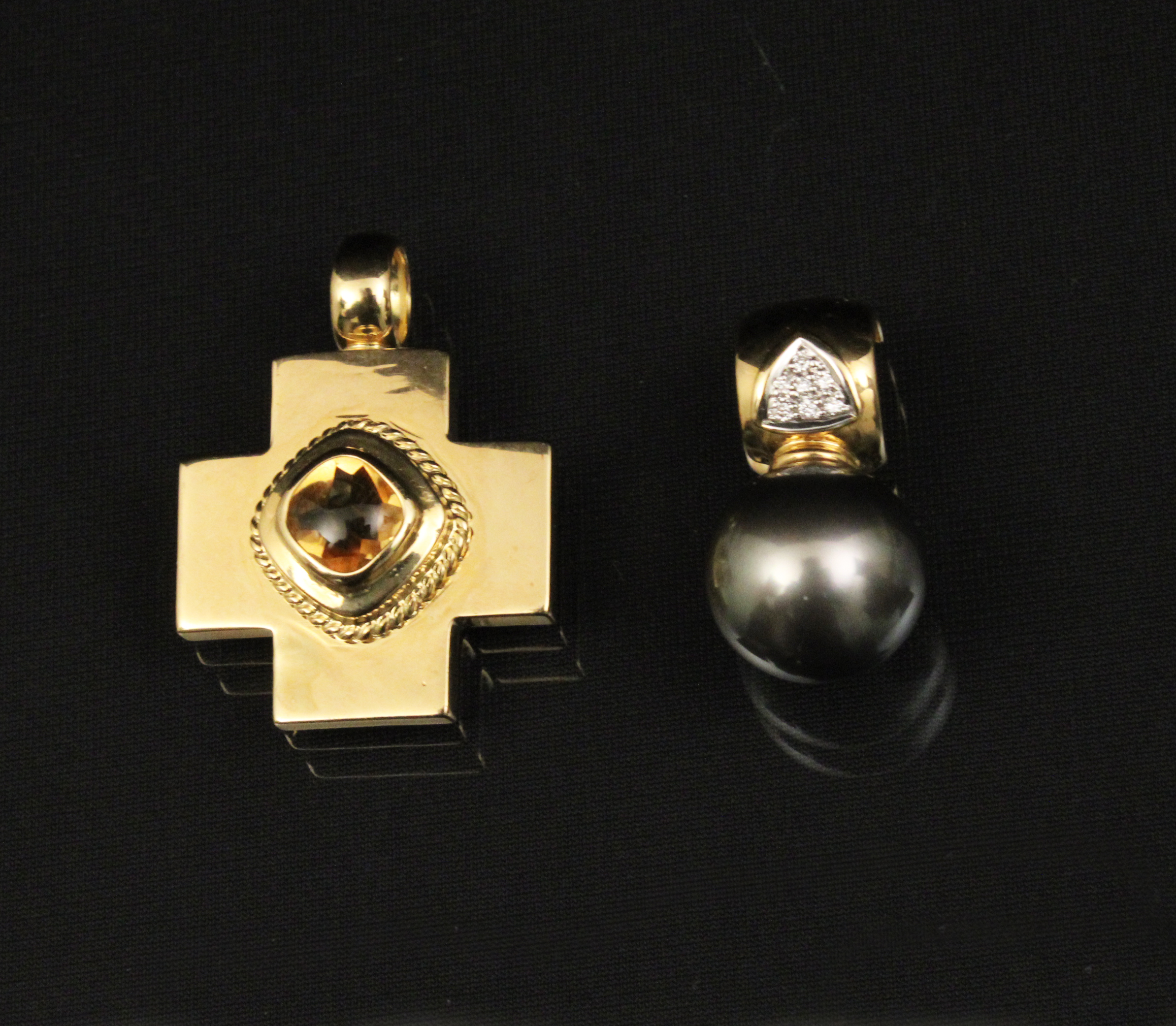 TWO 18K YG MOUNTED PENDANTS TWO