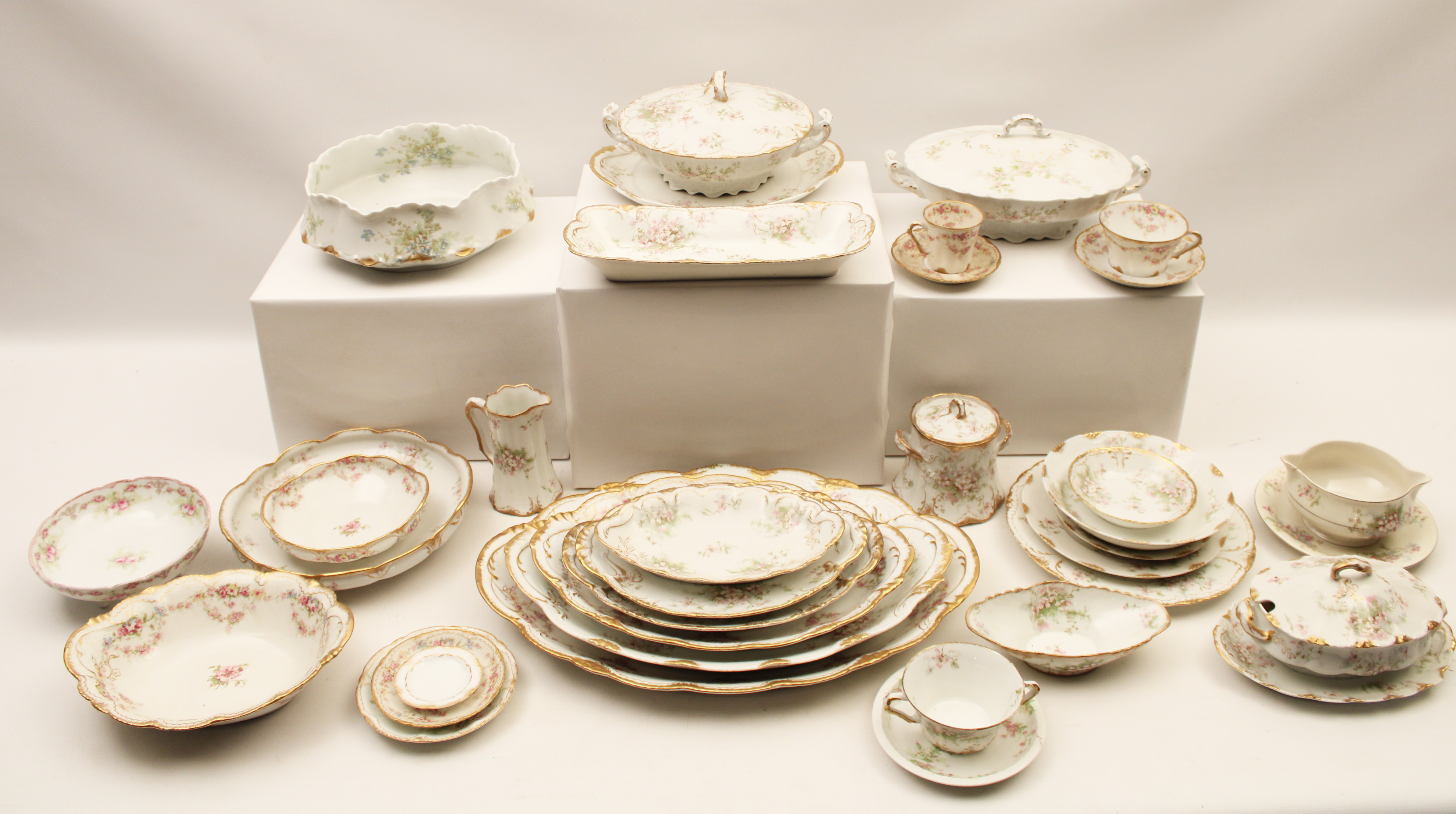 MASSIVE COMBINED LIMOGES 230 + PC. PORCELAIN