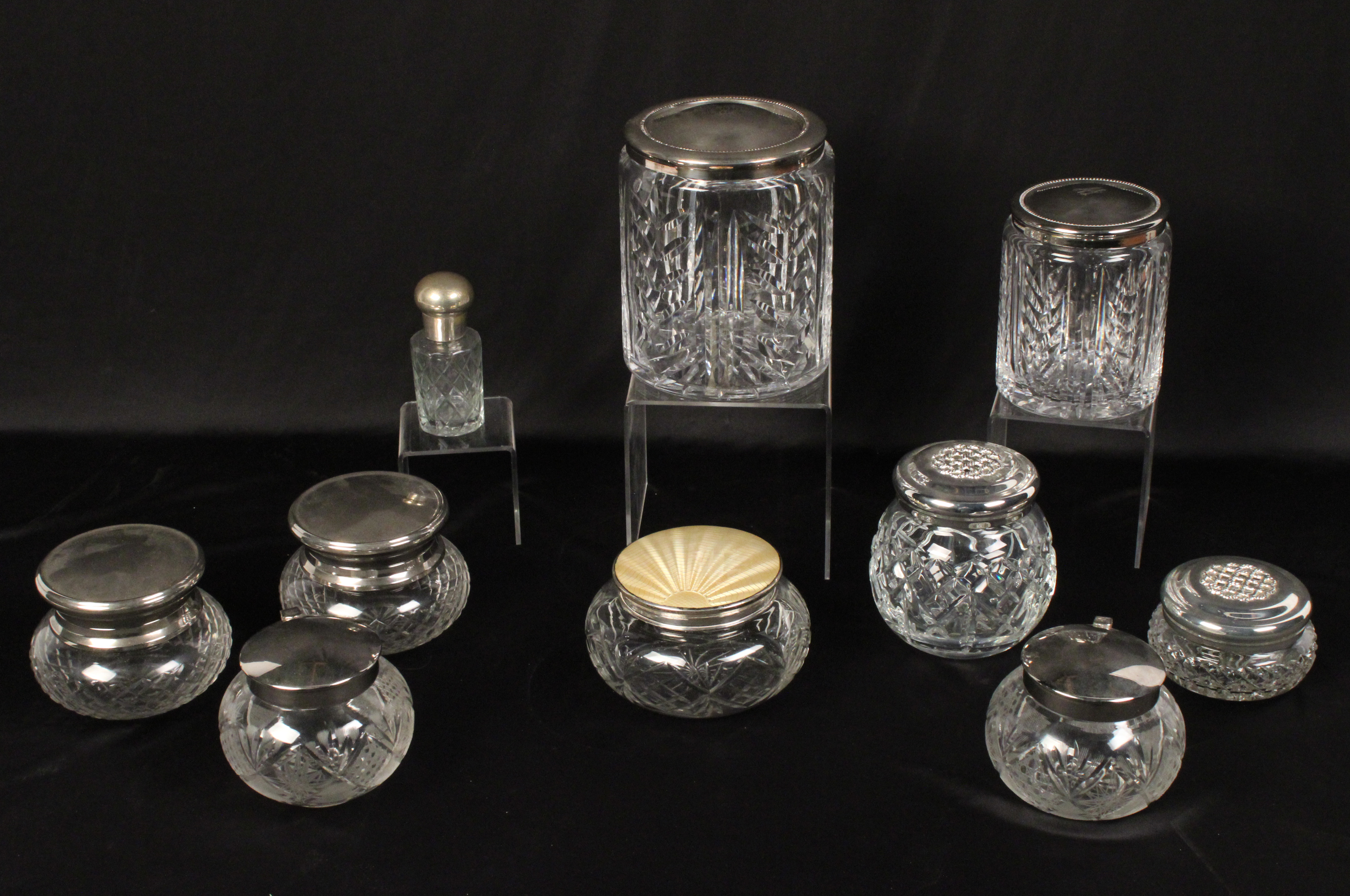 10 SILVER LIDDED CUT CRYSTAL VANITY 35f675