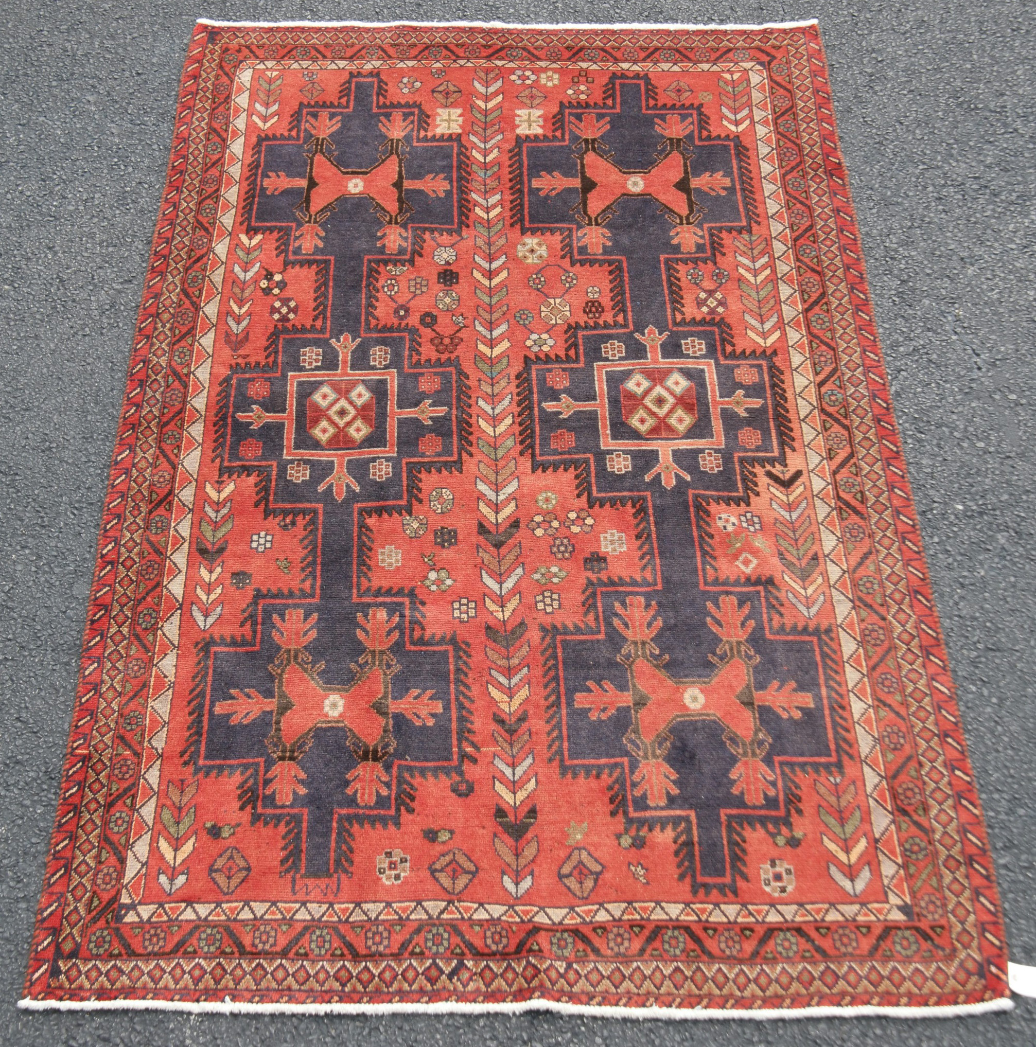 ORIENTAL RUG 5'1" X 8'4" AFSHAR