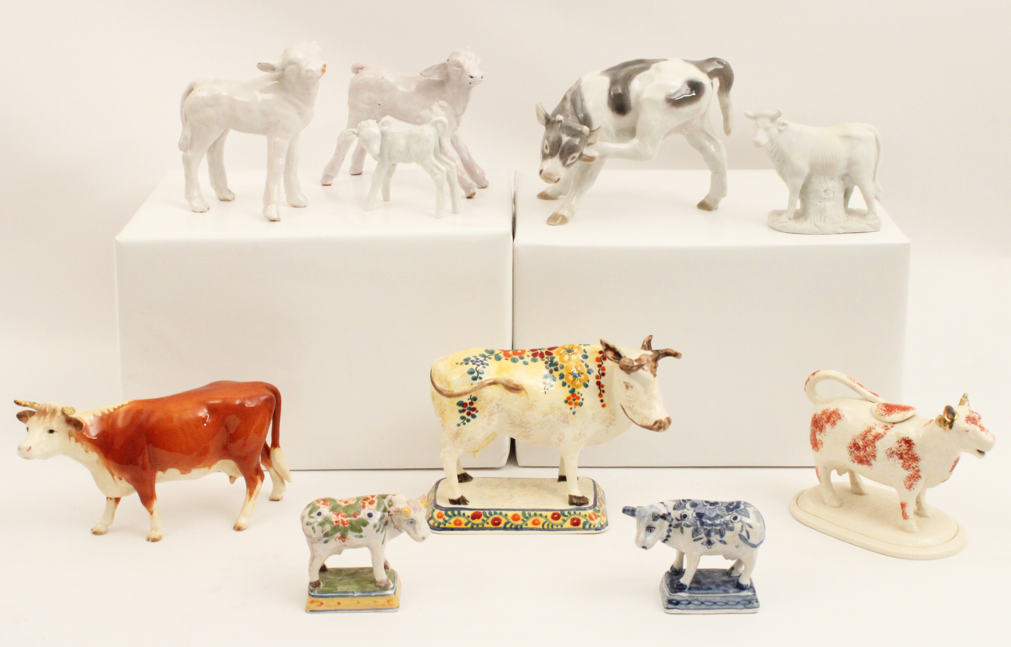 MISC LOT OF 10 COW SCULPTURES MISC  35fa03