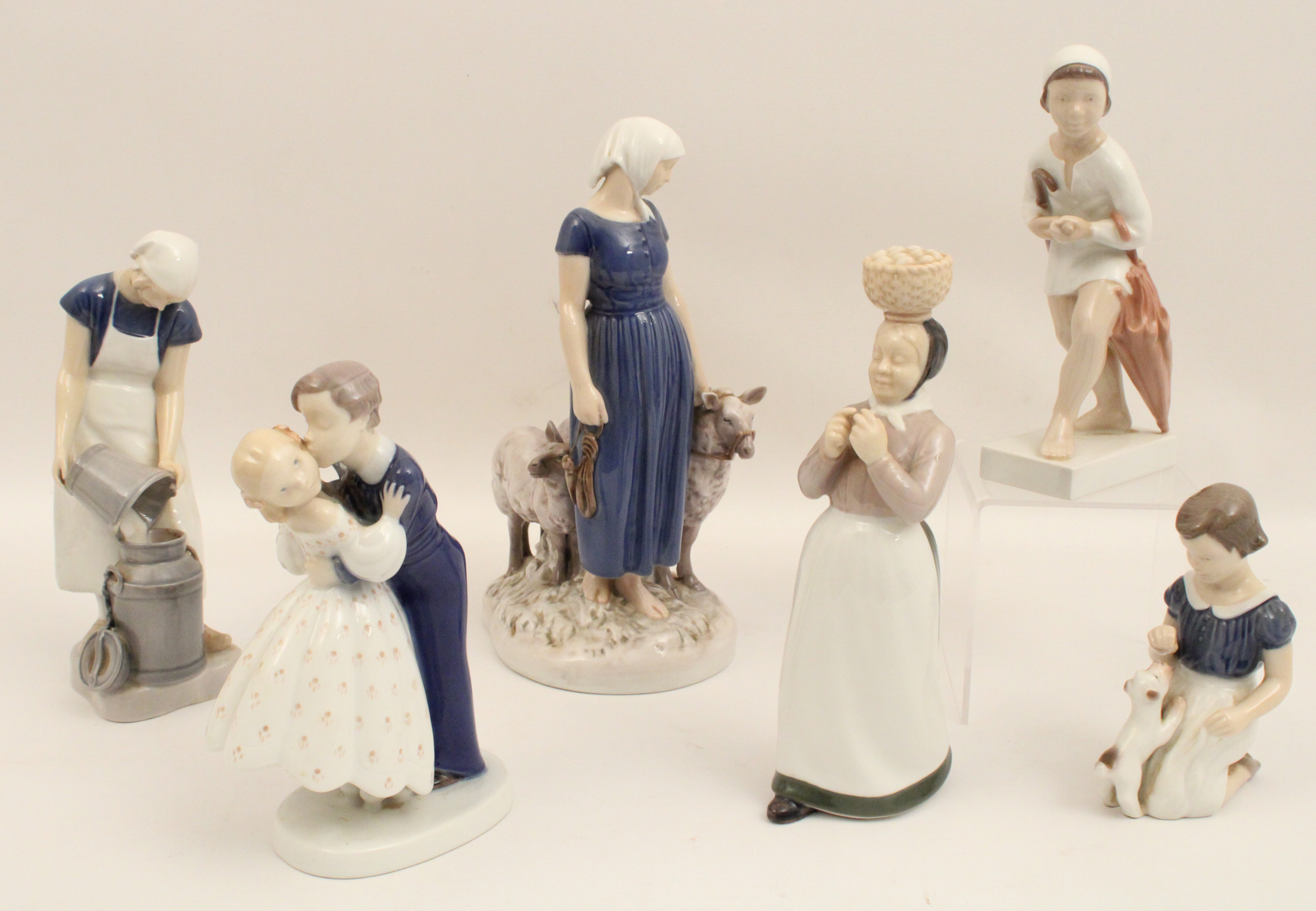 GROUP OF 6 BING & GRONDAHL PORCELAIN