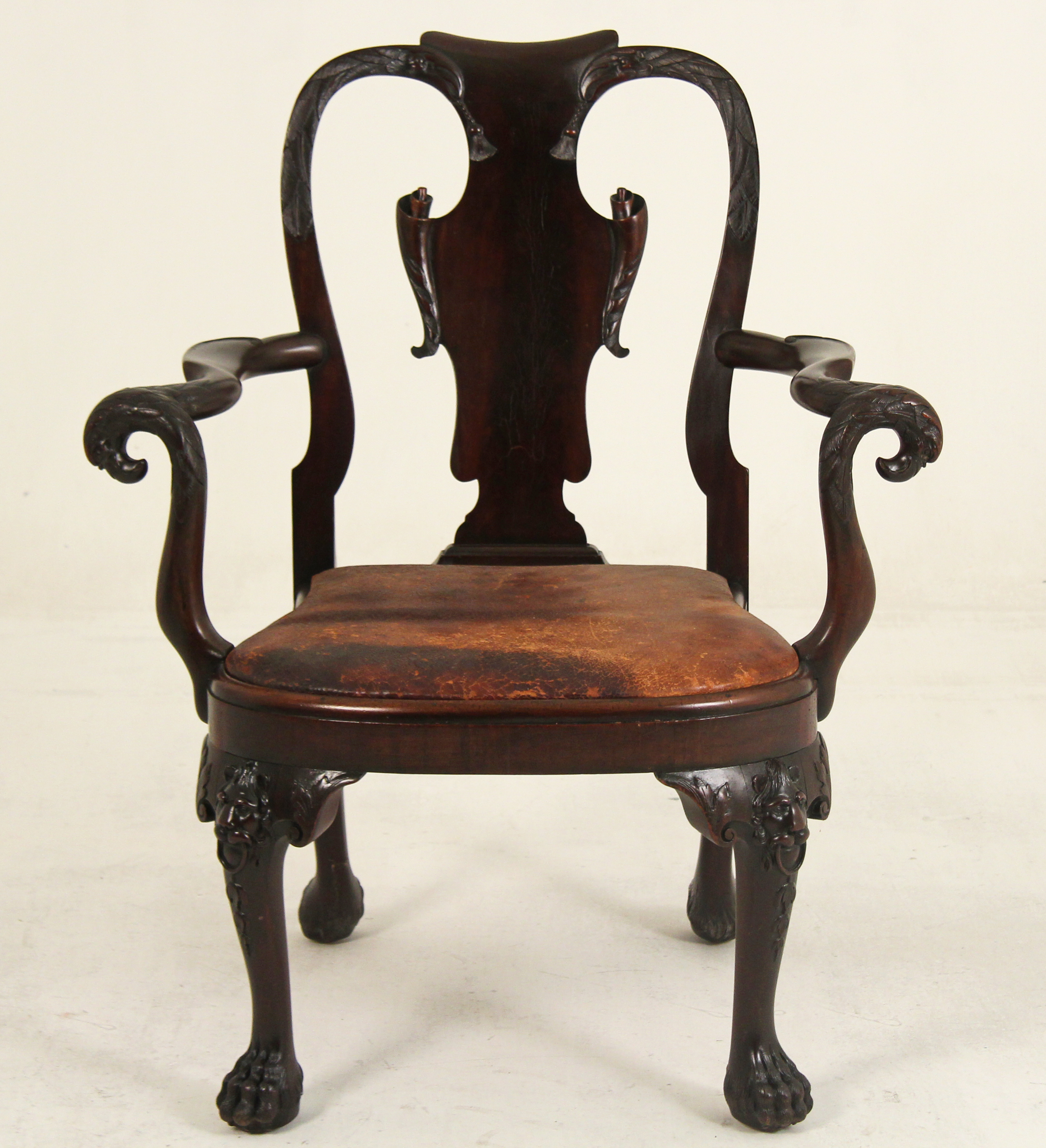 IRISH GEORGIAN EAGLE CARVED ARMCHAIR 35fadd