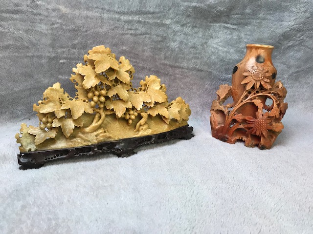 2 ORIENTAL HARDSTONE SCULPTURES 35fb5b