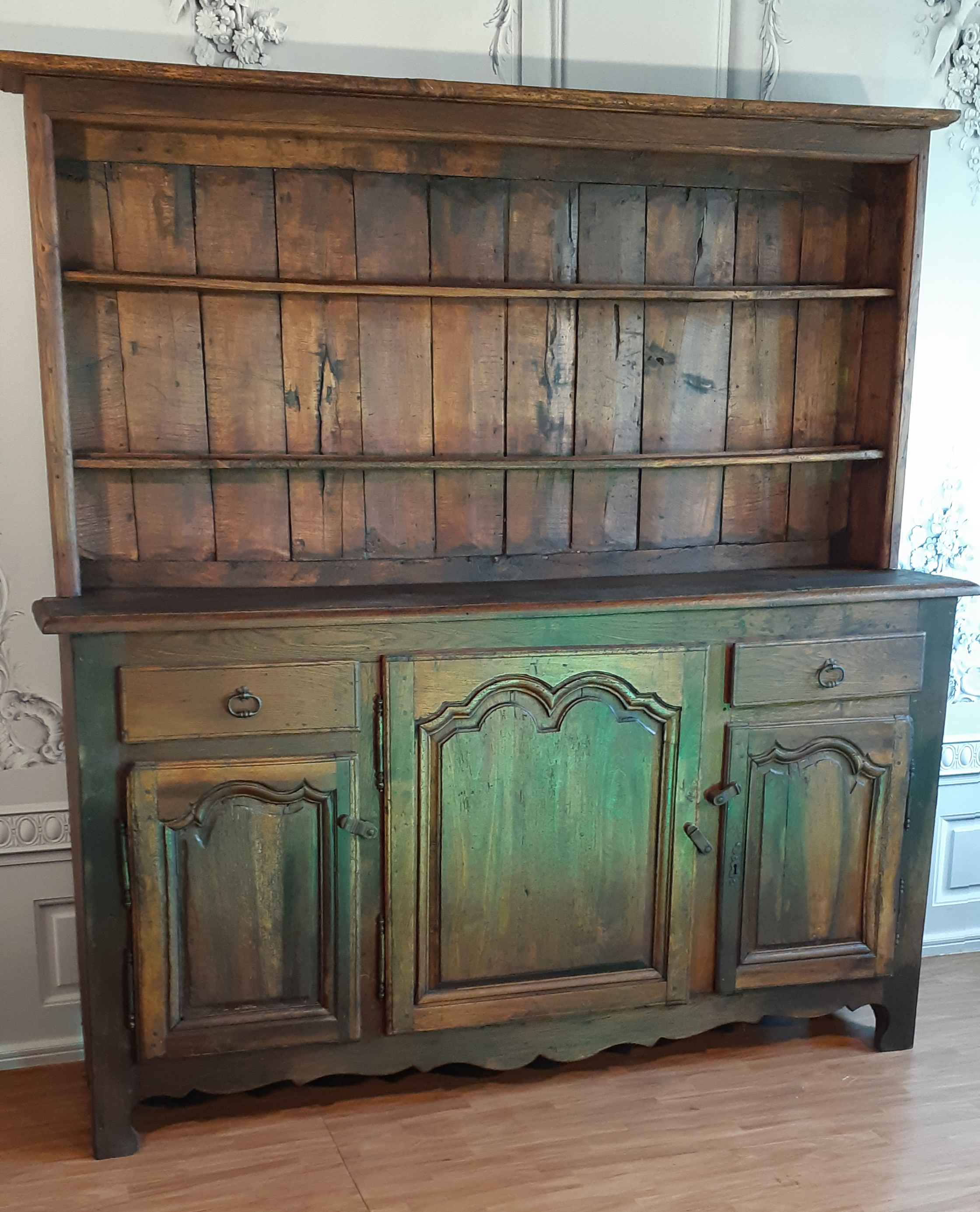 FRENCH PROVINCIAL OAK VAISELLIER  35fb61