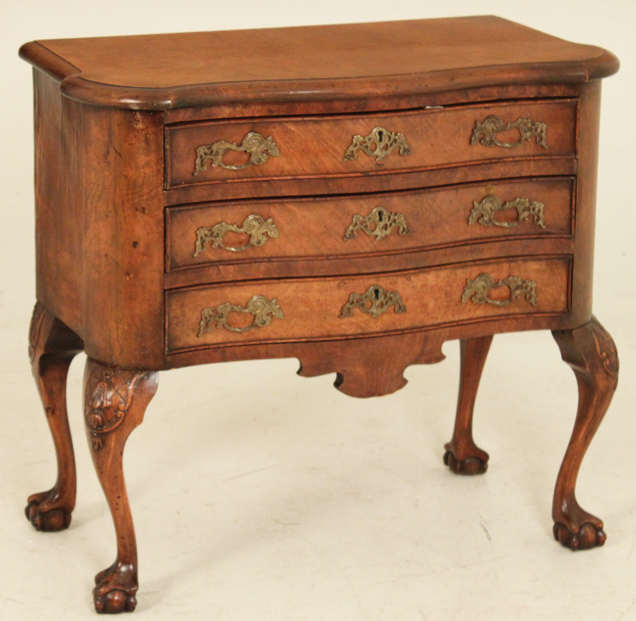 DUTCH BURL WALNUT 3 DRAWER COMMODE