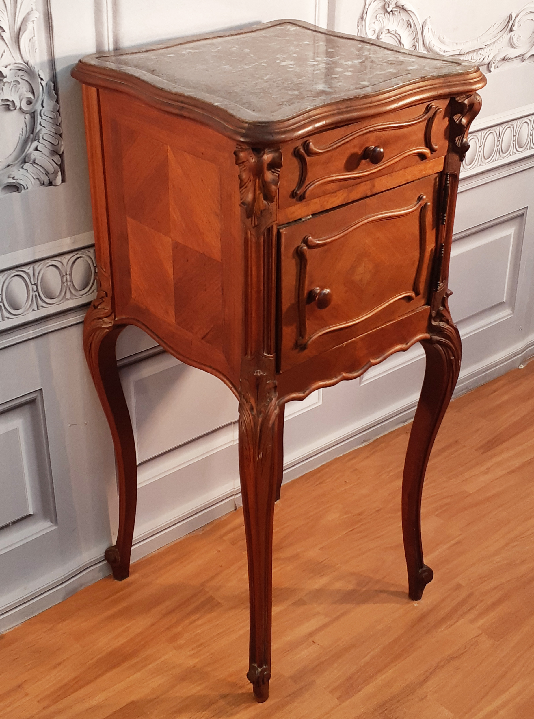 LOUIS XV STYLE CARVED WALNUT MARBLE
