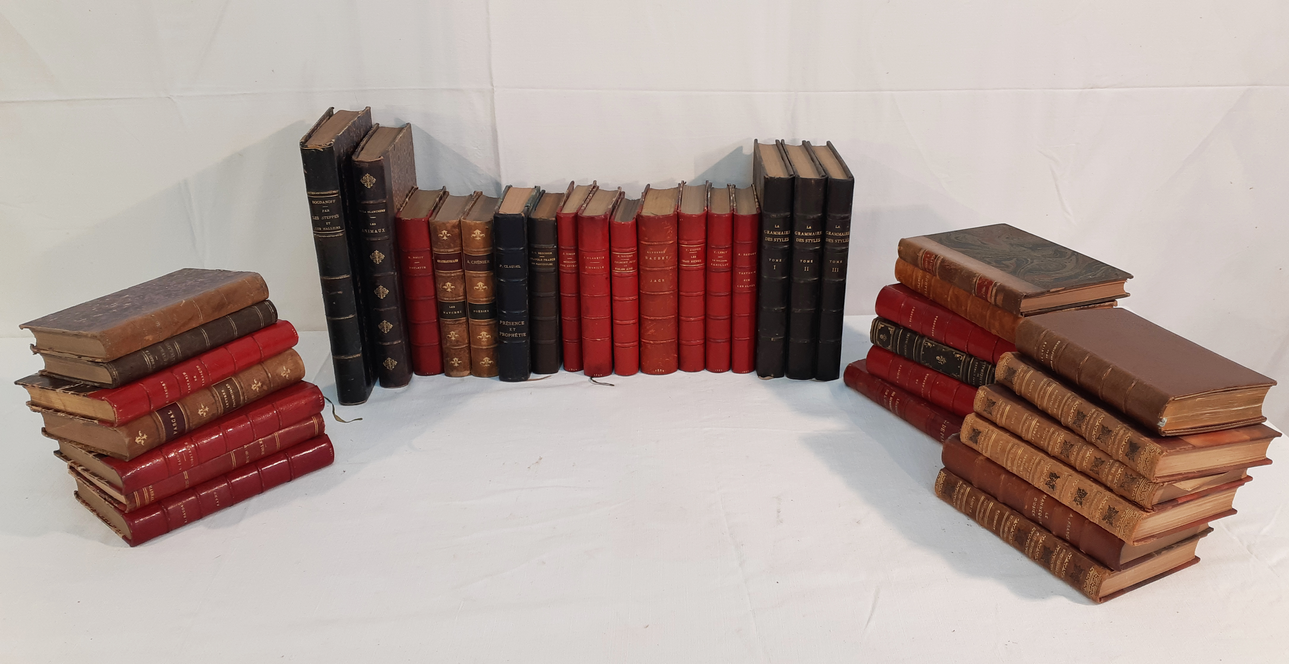 LOT OF 36 LEATHER BOUND BOOKS MISC  35fc34