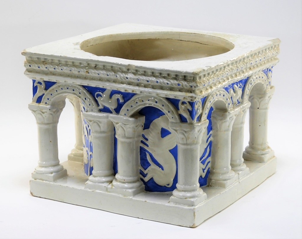 ITALIAN FAIENCE POTTERY ARCHITECTURAL