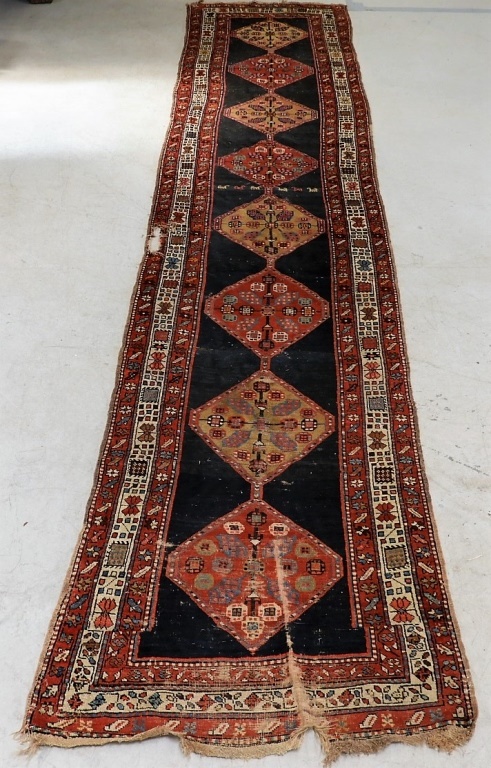 ANTIQUE PERSIAN CAUCASIAN CARPET