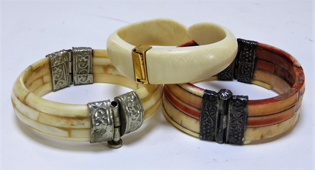 3PC CHINESE CARVED IVORY BANGLE BRACELET