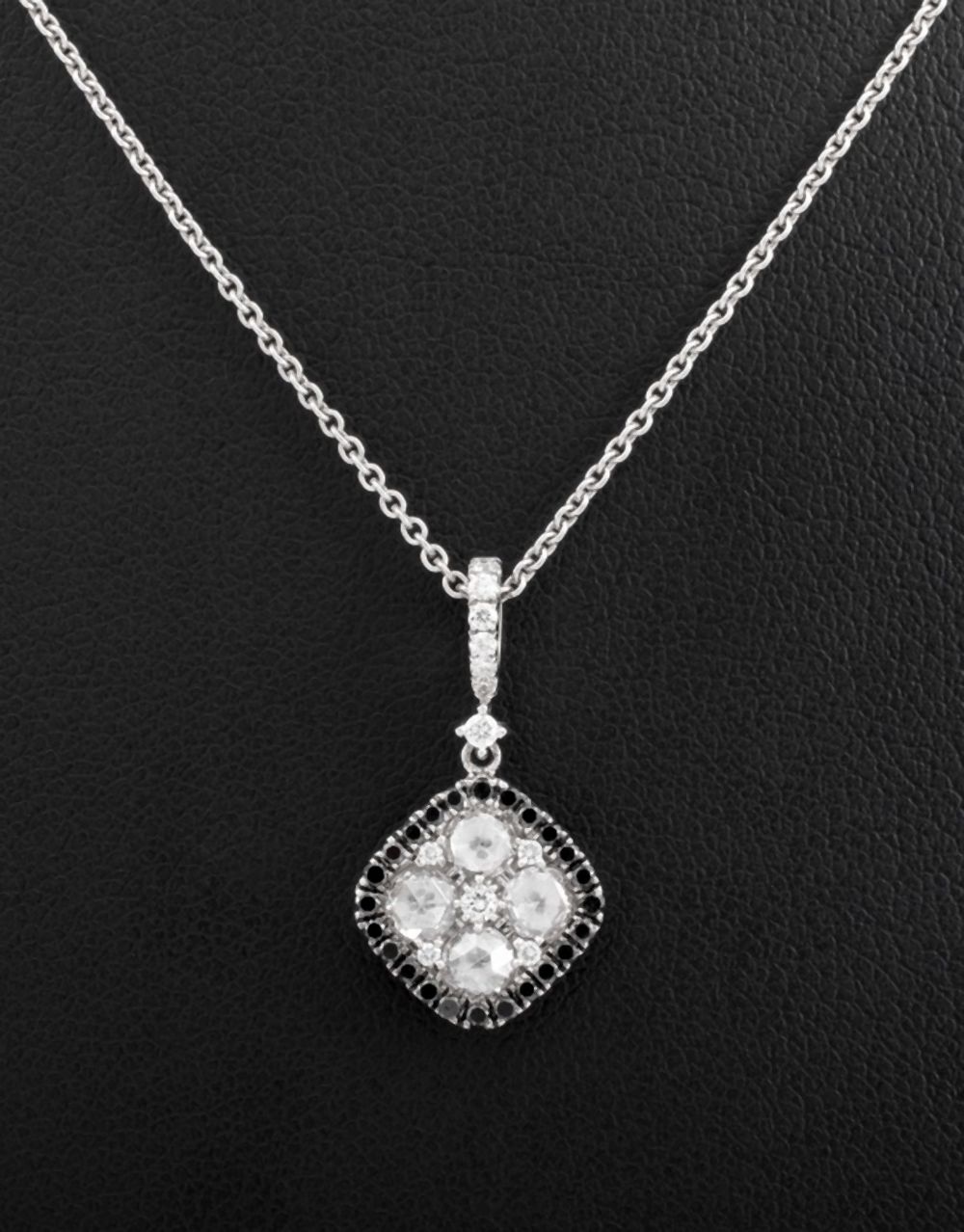 SPARK 18K DIAMOND PENDANT NECKLACE 35ff74