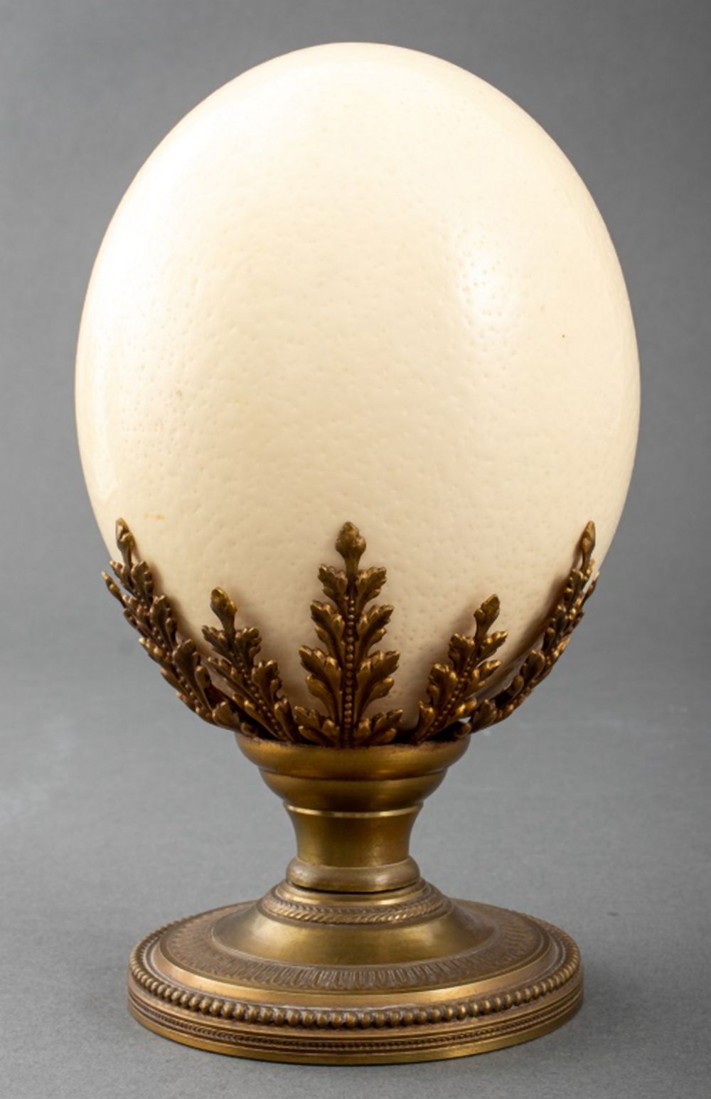 OSTRICH EGG ON LOUIS XVI STYLE 35ffde